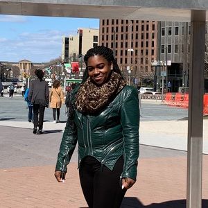 Meet your Posher, Janessa